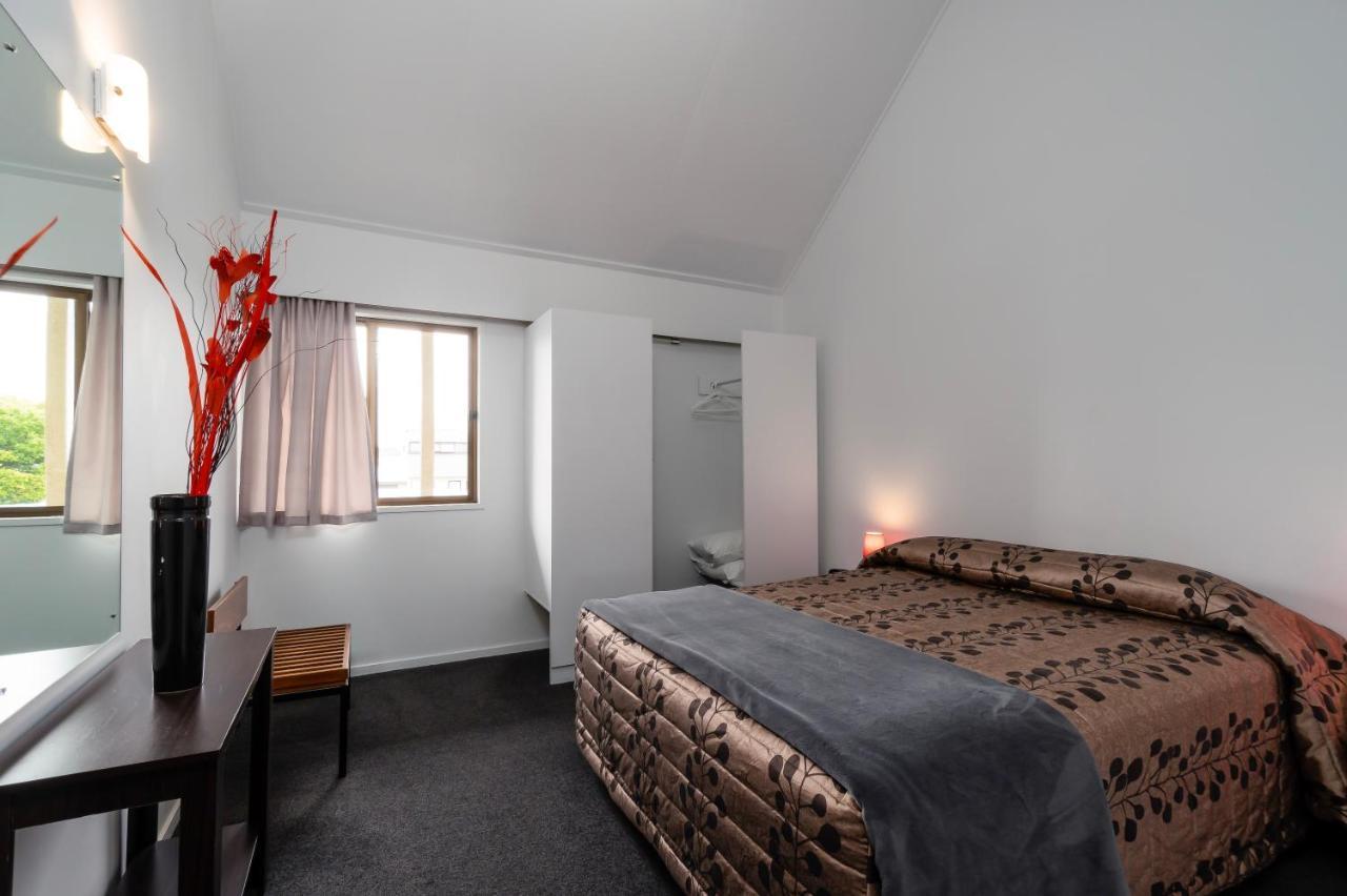 Centennial Court Hotel Alexandra Ngoại thất bức ảnh